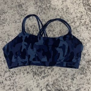 GapFit sports bra